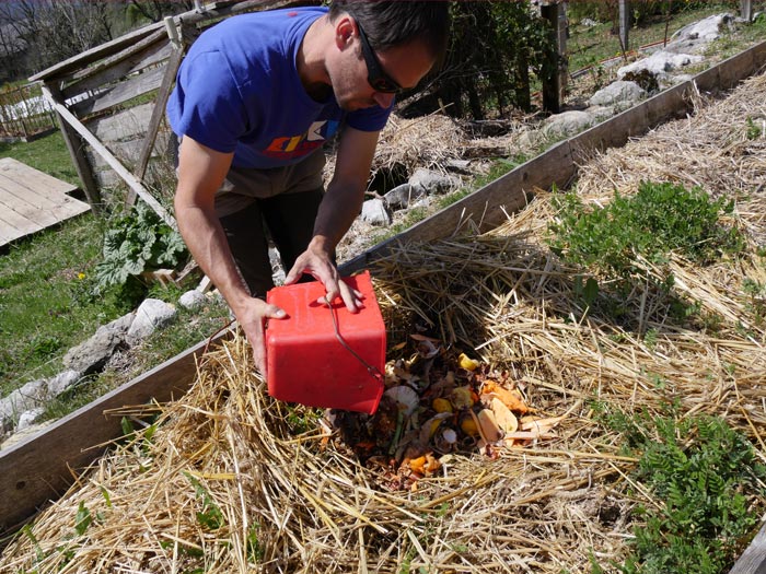 Dépose du compost