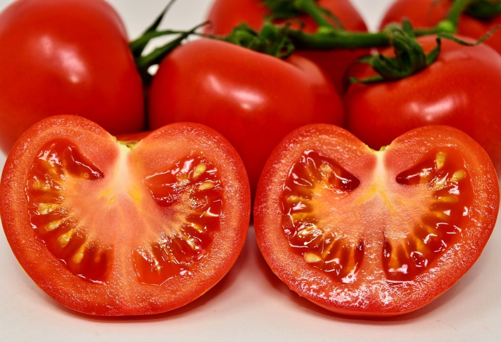 Tomate coupée